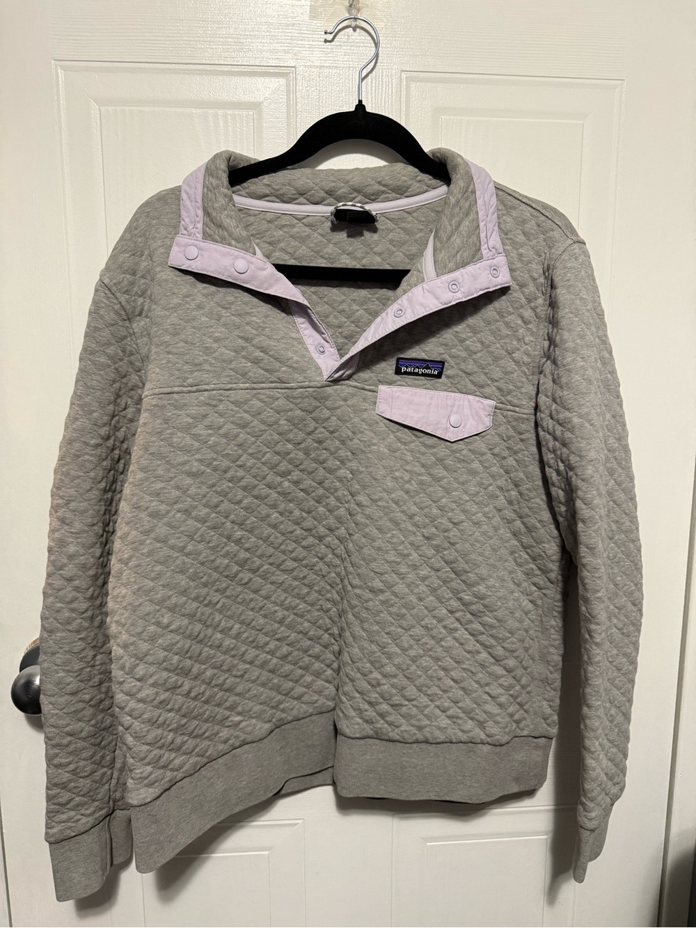 Patagonia Gray Pullover with Lilac Trim